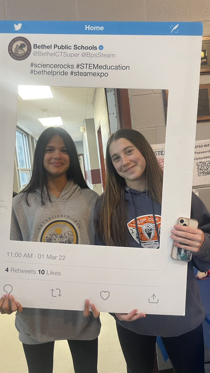 KitNielsen27's tweet photo. #steamexpo2024 We love STEAM!!!! Congrats to all of our wonderful presenters!!@brookskristen1 @WatsonBryan7 @MrMack_JES @@taranovichj1 https://t.co/F6NtnrL5zr