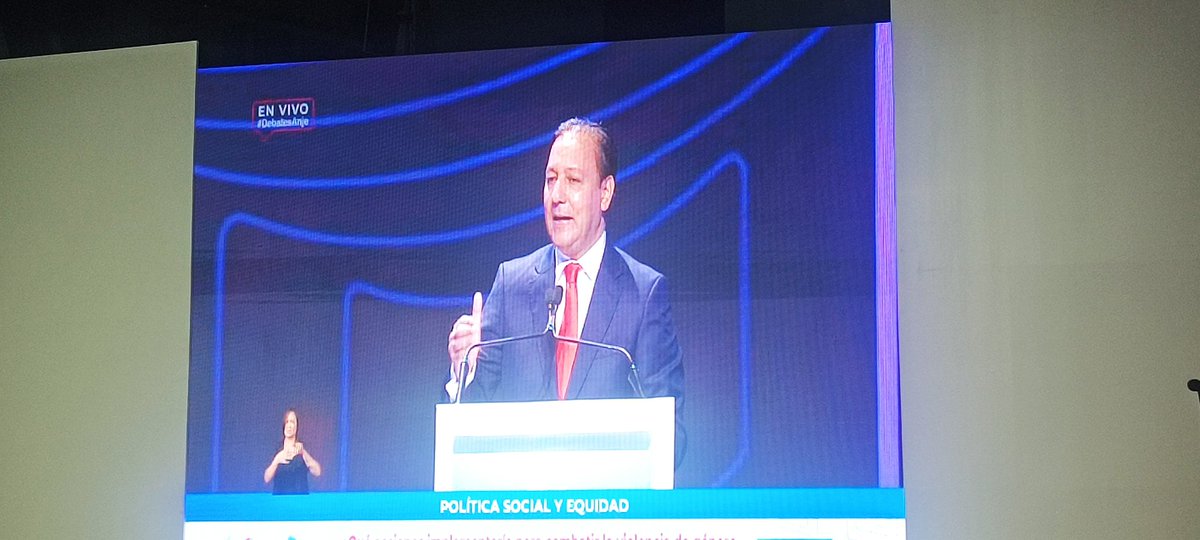 Williams1059's tweet photo. Gonzalo sal de ese cuerpo. 
#tamoendebate
#DebatePresidencial 
#DebateAnje https://t.co/WhVmV2QNwf