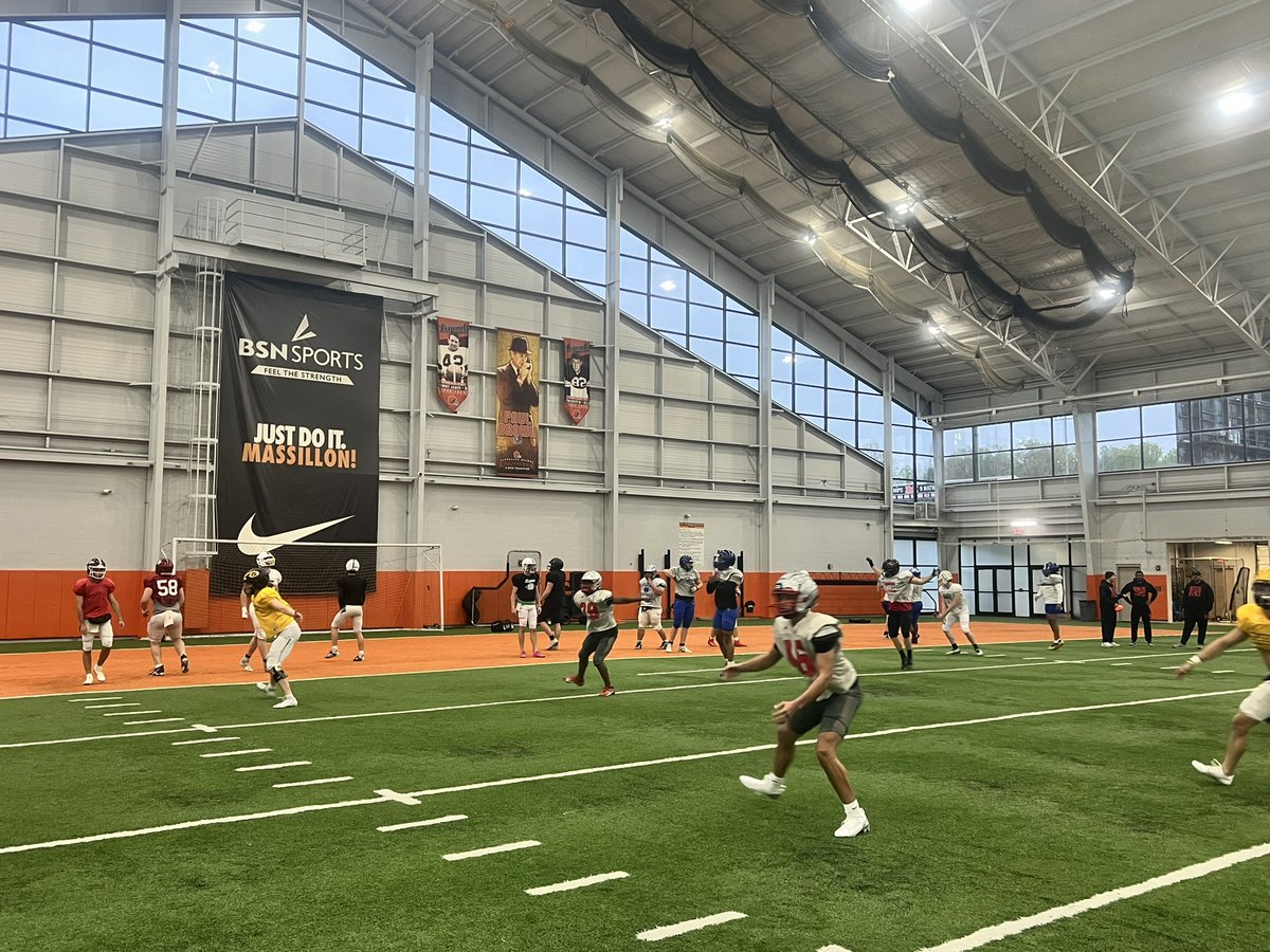 Coach_Pflug's tweet photo. What an awesome 1st practice @ohsfca North/South Game!!! Excited and grateful to be here in Massillon for this experience. #SouthUp https://t.co/n351SXIZZg