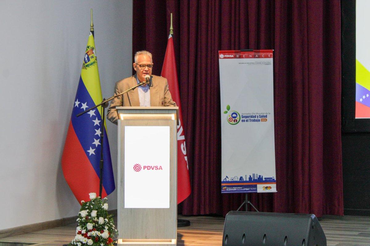 Inpsasel_vzla's tweet photo. Durante la jornada técnica realizada en @PDVSA , #Inpsasel desarrolló el tema: Crisis Climática y Salud de lo Trabajadores, Un Enfoque Epidemiológico.
#SembrandoPatria
@NicolasMaduro @AlexisJCorredor
@MinTrabajoVE @rusbelrondon https://t.co/qbbARkqCfR