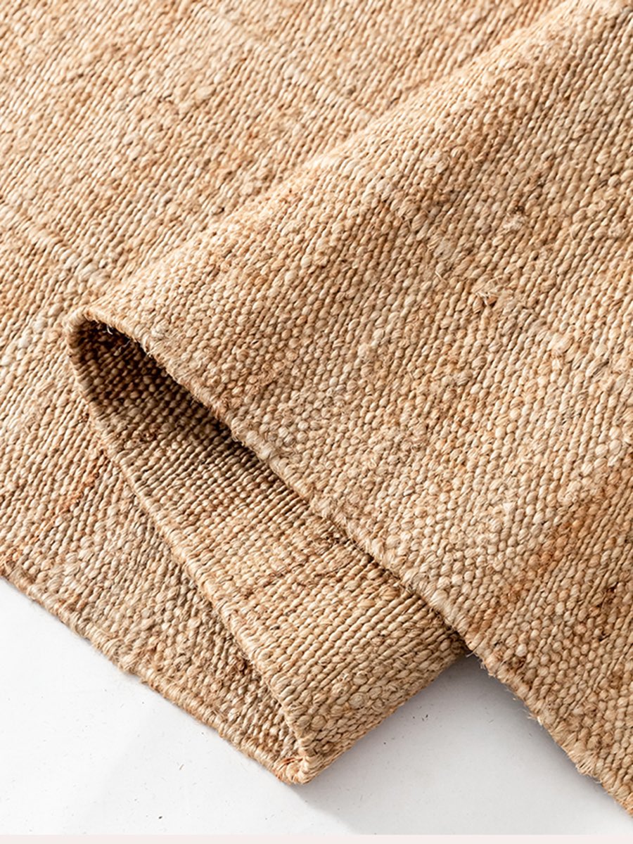 houseooon's tweet image. Houseoon jute Rug is expertly handcrafted with an ultra-thick, braided natural fiber design we’re obsessed with 🌾 Something else we’re obsessed with? 

#2024hometrends #decortrends #2024homedecor #neutralstyle #cozyhomedecor