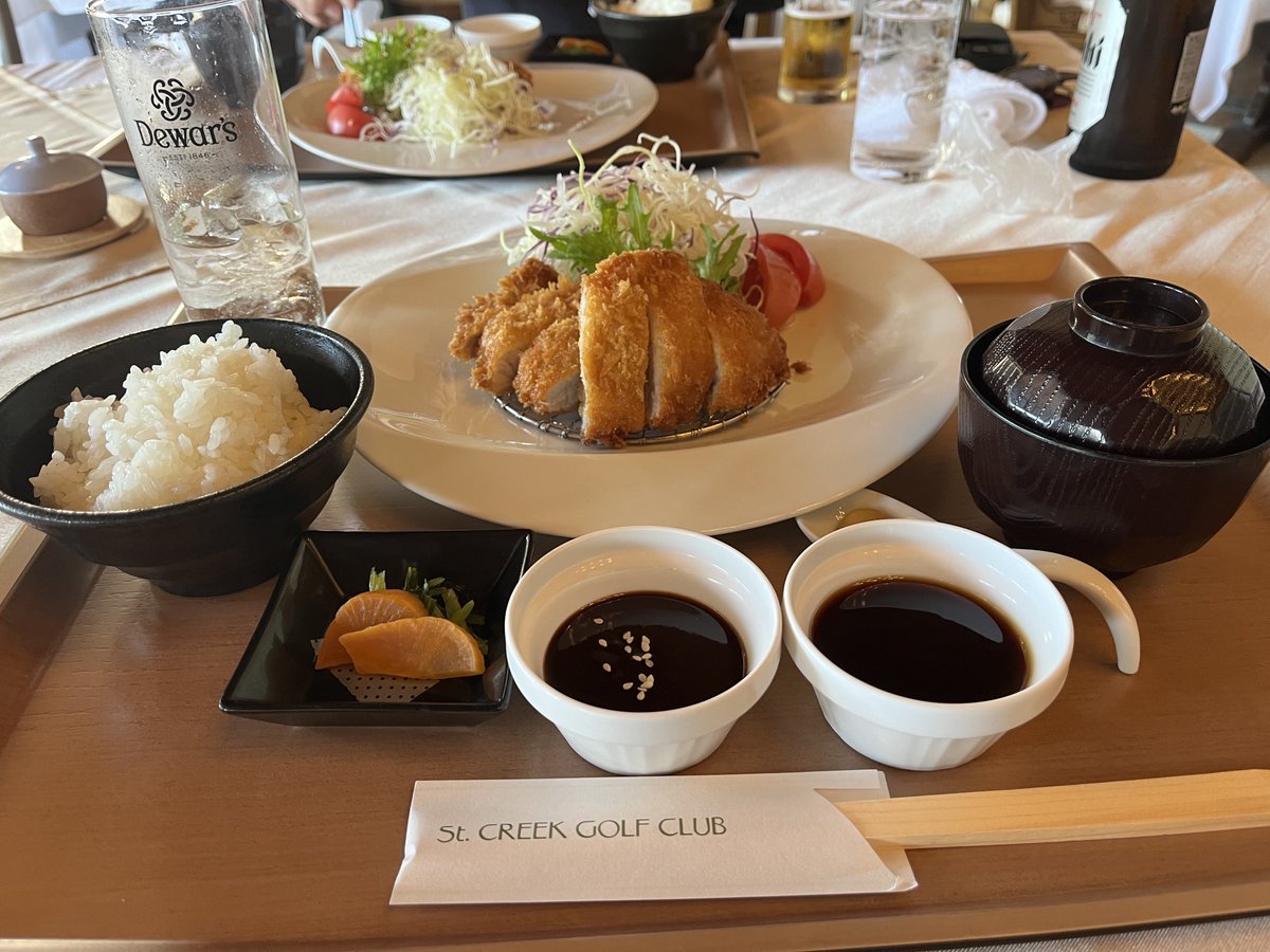mmaa1026's tweet photo. 本日のランチ♫✨
とんかつ定食🐷

本日はゴルフです⛳️ https://t.co/WQzWHebHuG
