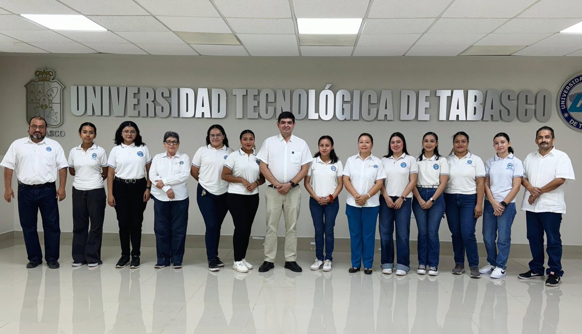 Les deseamos el mayor de los éxitos a los jóvenes estudiantes que representarán a la Universidad en el XVII Maratón Regional de Conocimientos de la zona 6 sur de la ANFECA en el Instituto Tecnológico de Chetumal en las categorías: Mercadotecnia, Finanzas y Administración. 🏆📚