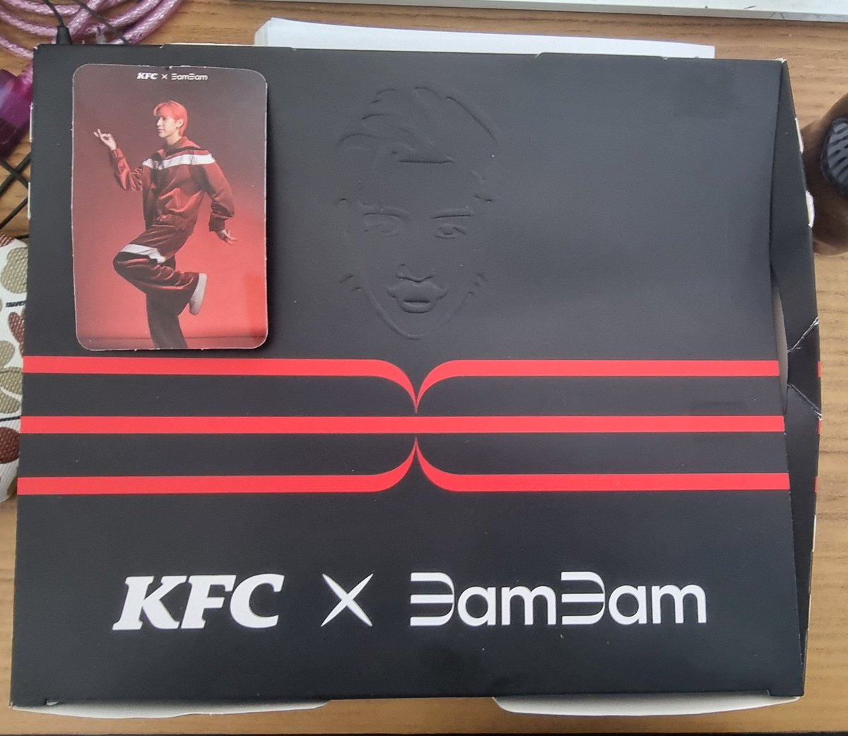 มาแล้นนนนนนน ได้การ์ดที่ชอบด้วย

#KFCxBamBam 
#KFCBamBamBox #FriendofKFCThailand 
#พรีเซนเตอร์KFC
#ไก่ผู้พันแบมแบม
#BamBam