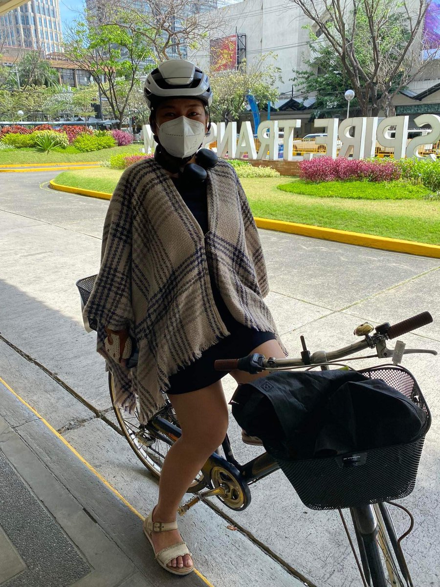 Biked to the Greenbelt-Alabang P2P for a client mtg. From Makati to Alabang, it took 30 minutes at 11 am, paid P110, and brought my bike onboard. Commuting can be dignified if you build support systems like the end-of-trip facilities QC and Marikina are building