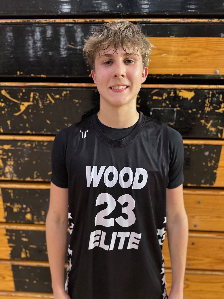 When Wood Elite needed a bucket, '27 Jordan Wilkerson was there to deliver. He hit a game winner to earn his team a victory at the OTR Summer Jam. @KyleSandy355 tells us more: ontheradarhoops.com/otr-hoops-day-…