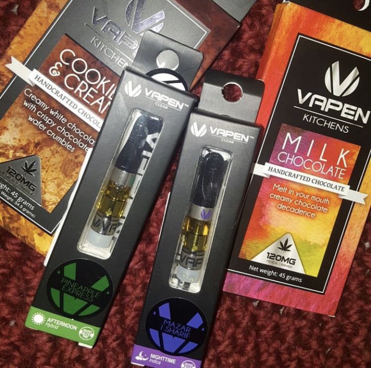 So I’m trying out the NEWEST from @o2vape right now, really impressed.  

#distillate  #O2vape #dabs #dailydabs #ceramiccell #thousanddollarsmoke #carts #ccell #vessel #juul #pods #openpods #vapereview #vapereviews #smokeshop #secretsesh #mjbizcon #cbdoil #cannabiscup #vapemail
