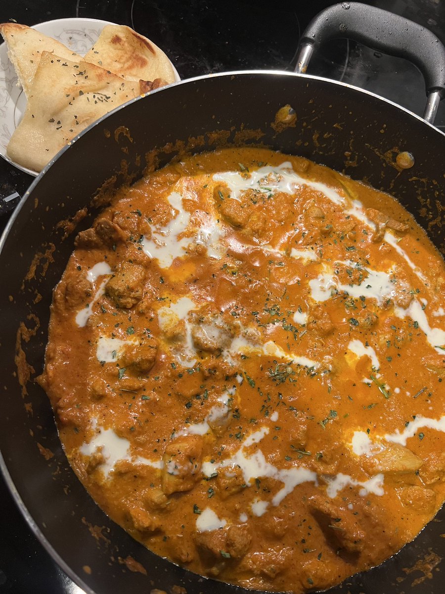 A little messy but butter chicken 🤭