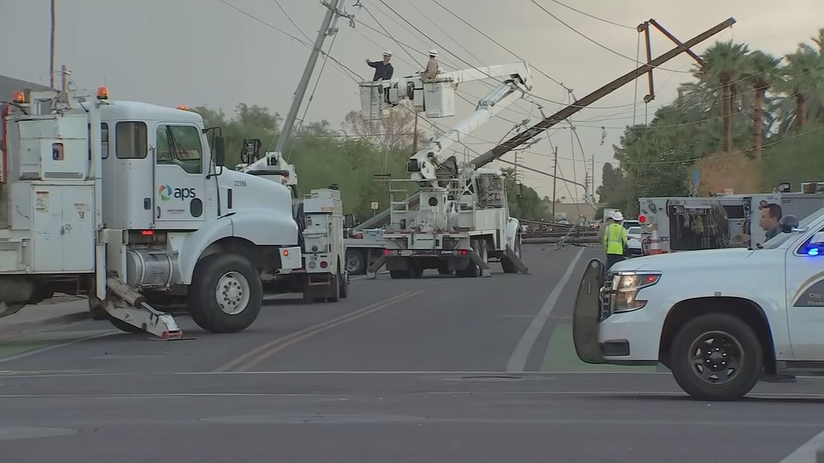 Arizona firefighters prepare for electrical hazards while on the job azfamily.tv/3xZnS0d
