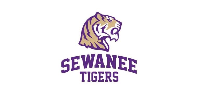 LukeRoeder2025's tweet photo. After a great conversation with @mikemcghee16 I’m blessed to receive my first offer from @SewaneeFootball 

@CoachJoeRocconi @CHSDragonFB @CoachLoganJohns @NickMarchy https://t.co/x3yrEhlCGq
