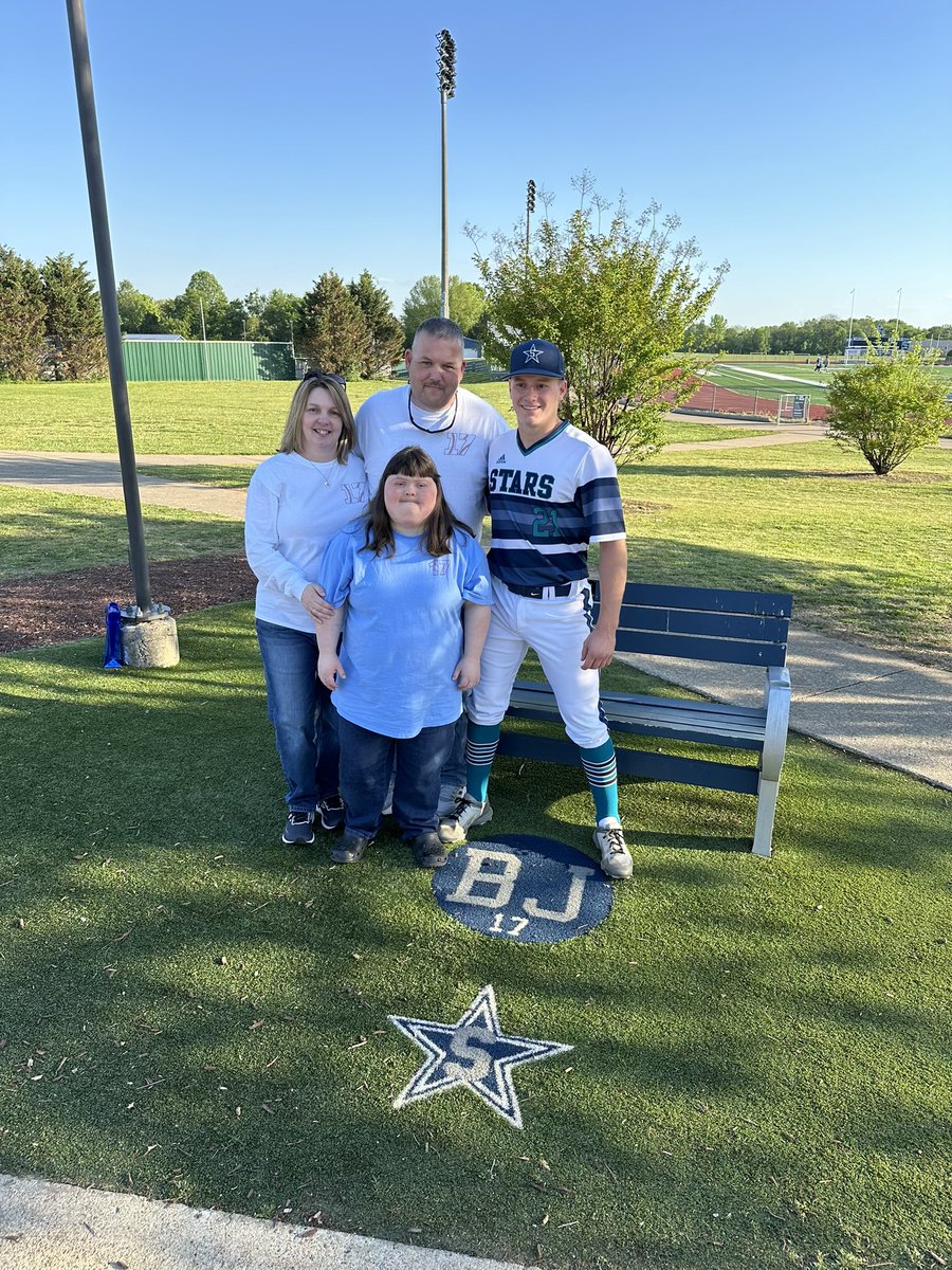 Jessica Lawrence tweet media