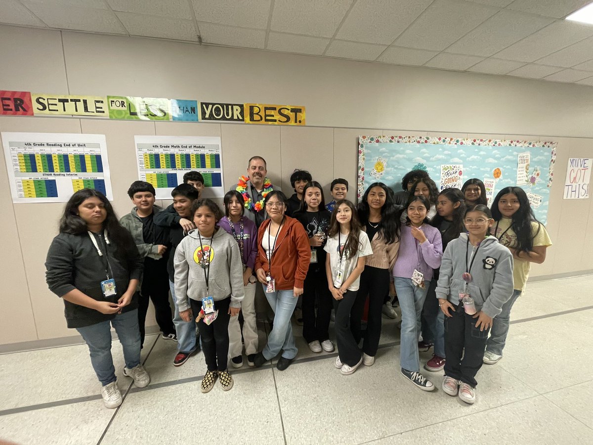 AnaPValenzuela's tweet image. STAAR Parade and Pep Rally @Hill_AISD @AldineISD #STAARMath @MissMartinez22