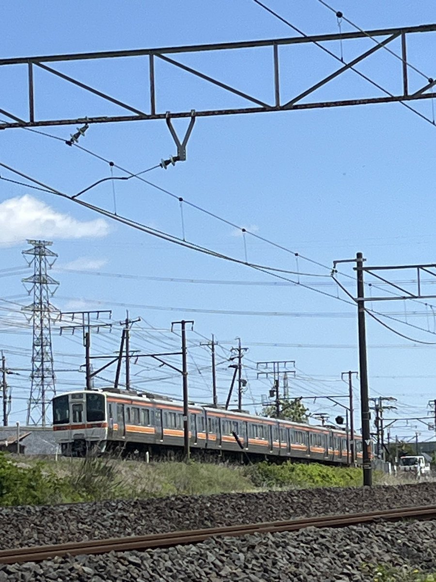 takkin_engine_d's tweet photo. 208F普通大垣行きは311系G4編成が運用についていました🫡
#208F
#311系
#G4
#JR東海_運用 https://t.co/Wb8WvqDMhM