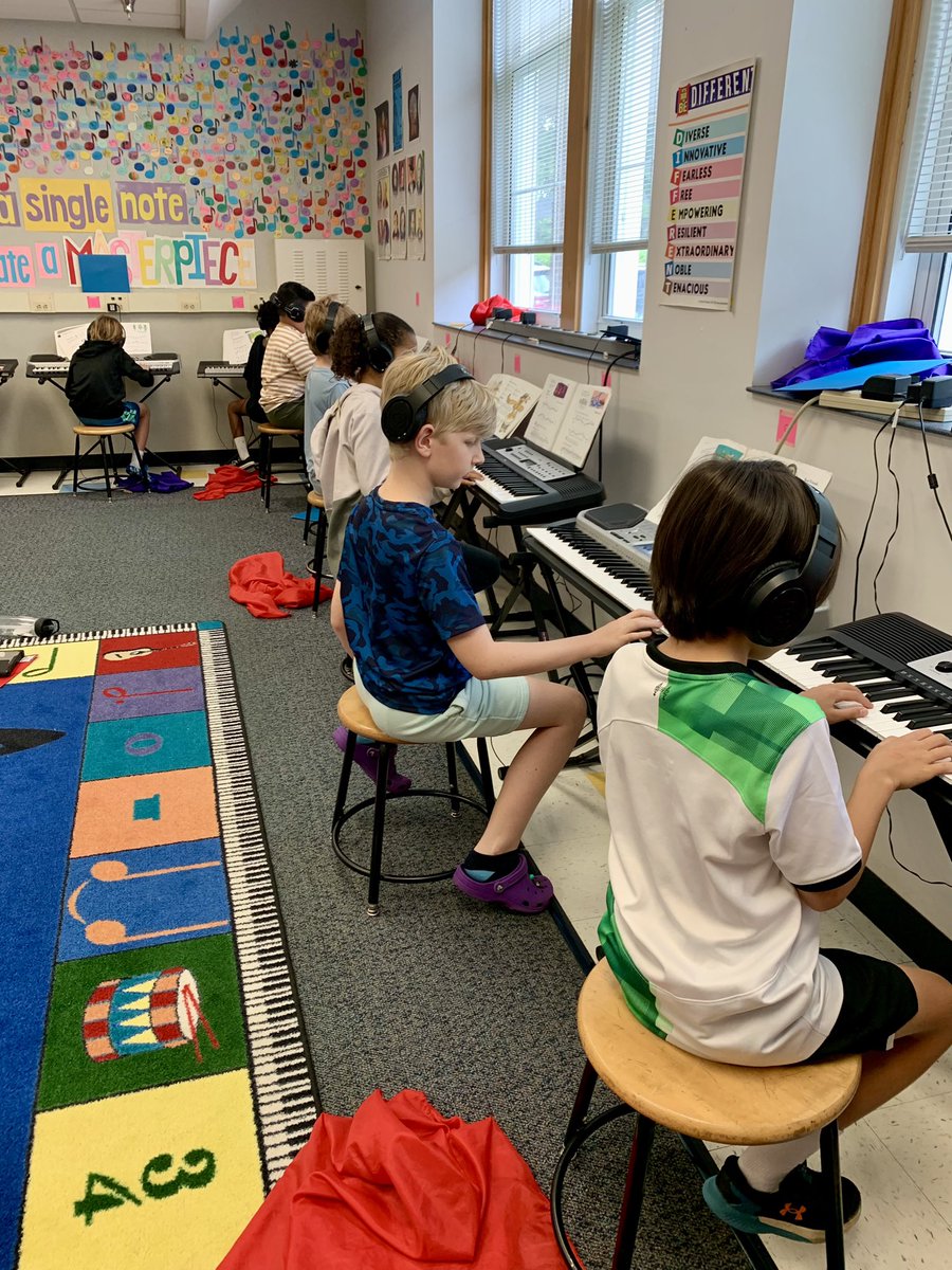 Students in the Keyboard Elective are making progress each day. We are looking forward to another class share tomorrow! @underwoodgtm