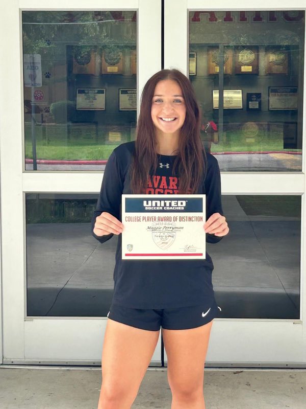 🏆 Congratulations to our incredible soccer star @maggie_perryman for receiving the College Player Award of Distinction! 🌟 Your hard work, dedication, and talent on the field have truly paid off. We’re so proud to have you as part of our team! ⚽️👏 @navarrocollege