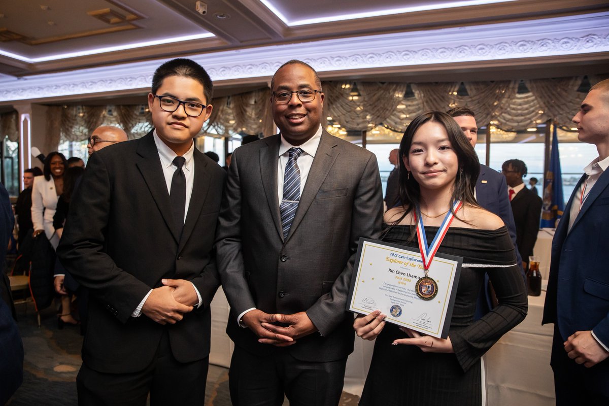 We had an incredible evening celebrating the future leaders of law enforcement at the Law Enforcement Exploring Recognition Dinner! It was a privilege to honor the dedication and achievements of these inspiring young explorers, who are shaping the future of our communities.