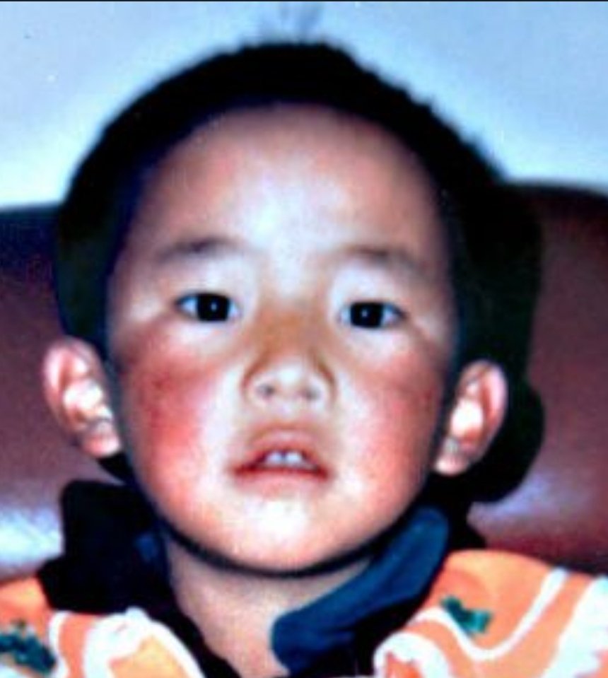 HAPPIEST 35th BIRTHDAY 
#PanchenLama .

Celebrating your birthday in your absence for last two decades has never been easy, but we will continue to hold onto our hope that one day,we will get to celebrate your birthday in your presence. 

#Tibetan
#Tibet