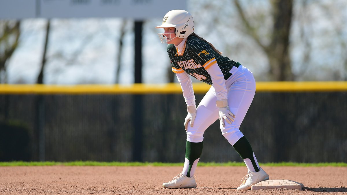 Senior Taylor Routzahn went 2-for-3 with three RBIs in game one as @McDaniel_SB split a non-conference doubleheader with Hood Wednesday at the Softball Park. RECAP: bit.ly/3xR5wPj #GetOnTheHill #d3sb
