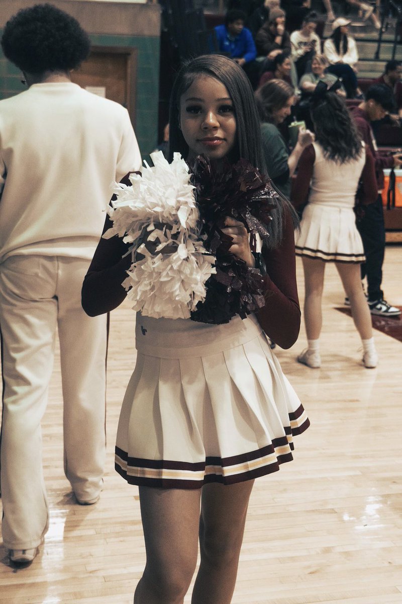 If I was in a movie I would be the popular cheerleader