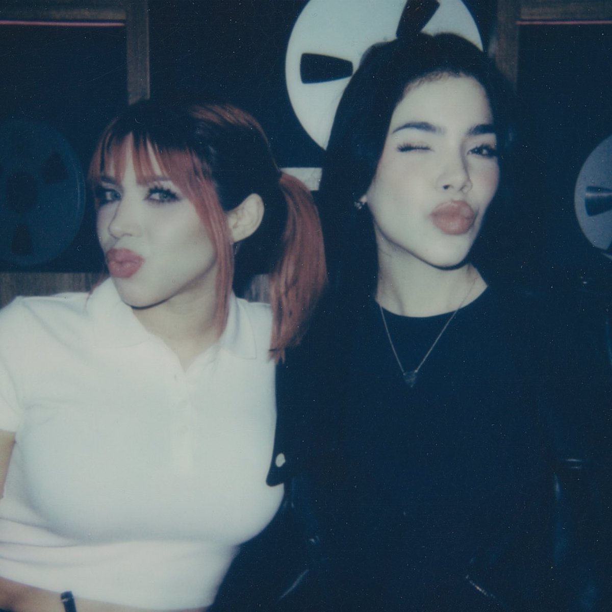 KeninisMx's tweet photo. “Mamita Rica” de Kenia OS &amp; Yeri Mua ha superado los 200 MIL streams en tiempo real. https://t.co/oIFUgJqpwY
