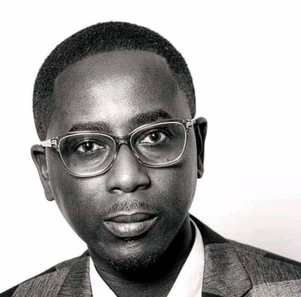 thiernoreporter's tweet photo. Pape Alé NIANG nouveau Directeur général de la Radiotélévision Sénégalaise (RTS). #Rts1 #Rsi @RTS1_Senegal @Radio_Senegal https://t.co/Of39SpbZPD