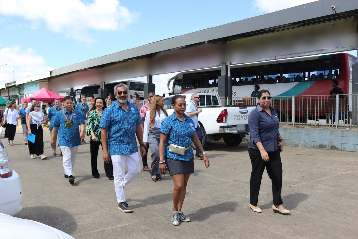 #Fiji 🇫🇯 | Today, the Nausori market vendors hosted a visiting delegation from the US Congress, UN Foundation, Senior UN Officials Fiji Office and DFAT representatives who witnessed the diverse produce, crafts, and inspiring stories of women vendors! 🙏 #Markets4Change #M4C @dfat