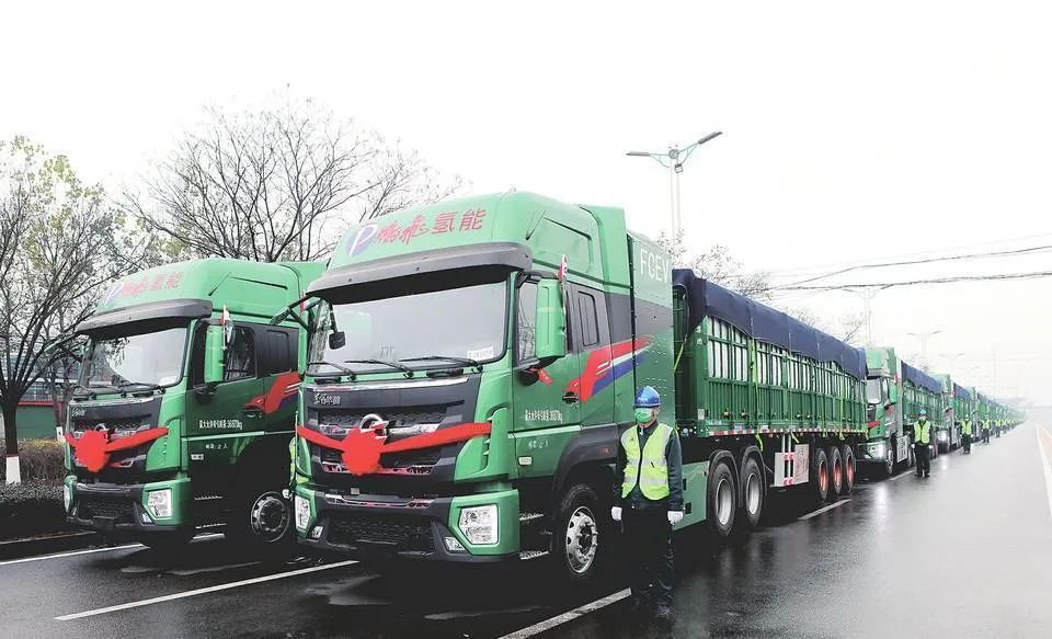 Largest FCV order ever! 500 49-ton FC heavy-duty trucks was obtained by Shanxi Pengfei Group on April 22, $147,300/unit and deliver in 60 days. 

These trucks will be deployed to transportation scenes of steel companies near Beijing.