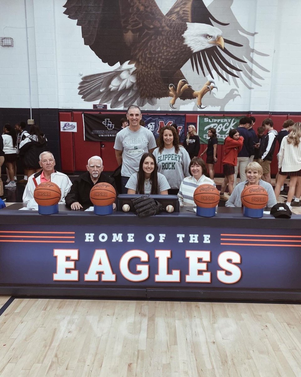 AvaDarney's tweet photo. 1 Thessalonians 5:18 Give thanks in all
circumstances; for this is God's will for you in Christ Jesus.✝️

it’s official #signingday https://t.co/SxfhsqVaZ3
