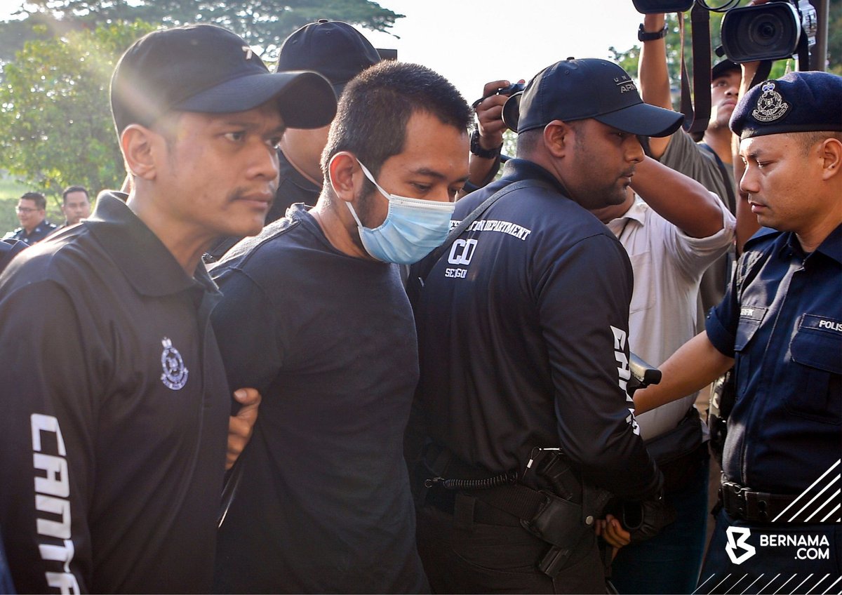 EH EH BOLEH PULAK TAK MENGAKU??? Hafizul Hawari mengaku tidak bersalah di Mahkamah Sesyen Sepang hari ini atas tuduhan cubaan membunuh isterinya & menyebabkan kecederaan seorang pengawal peribadi. Sumber : Bernama