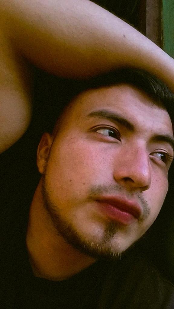 "Prefiere la calma de la soledad,que la decepción de una mala compañía".
