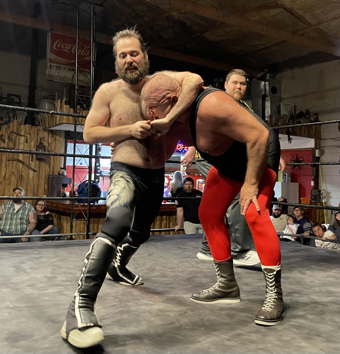 Tyler End slaps on a good headlock on Roscoe Monroe in a furious start to the match. OCW Arena. 4/13/2024. Hoxie, Arkansas. Outta Control Wrestling #outtacontrolwrestling #outtacontrolfan .  Video of match available here: youtube.com/watch?v=oVdTFc… from Perry Bruiser's YouTube chan