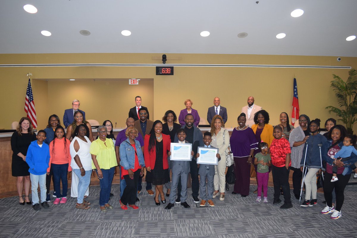 ties_tn's tweet photo. Last evening was amazing! The CEO and President of T&amp;N Bow Ties and Apparel were both recognized by the county government. The continued support is appreciated! 🍎

#grateful #village #community #TNBowTies #thankful https://t.co/iJDRaqrqKZ