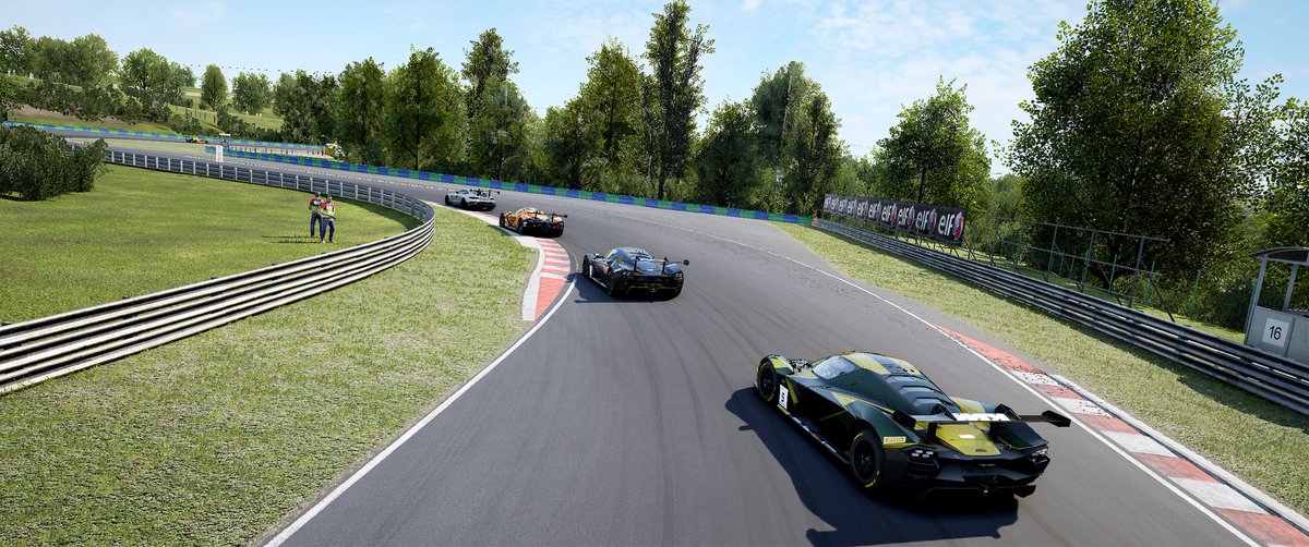 18 cars showed up to our GT2/GT4 double header around Hungaroring.

The majority of them were KTMs! #simracing #beacc