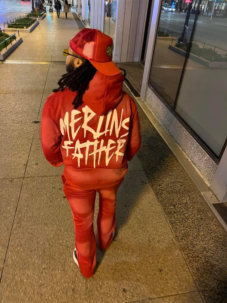 southsidelyrik's tweet photo. BLACK AND BRIGHT, BLACK AS NIGHT, BLACK AND BRILLIANT!!
WALK BY FAITH, NOT BY SIGHT, STAND RESILIENT!!
TRUTH ALWAYS COMES TO LIGHT, TIME REVEALS IT!!
LOVE🫡🖤
#MidWestCulture #ChicagoMusicIndustry
#RealShitTho #LyrikToldYaaSooo #HumbleConfidence #TheMarathonContinues https://t.co/WbXfdU4E07