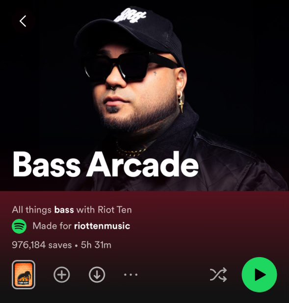 MOMMA I MADE THE COVER OF BASS ARCADE ON SPOTIFY 🙏🏽