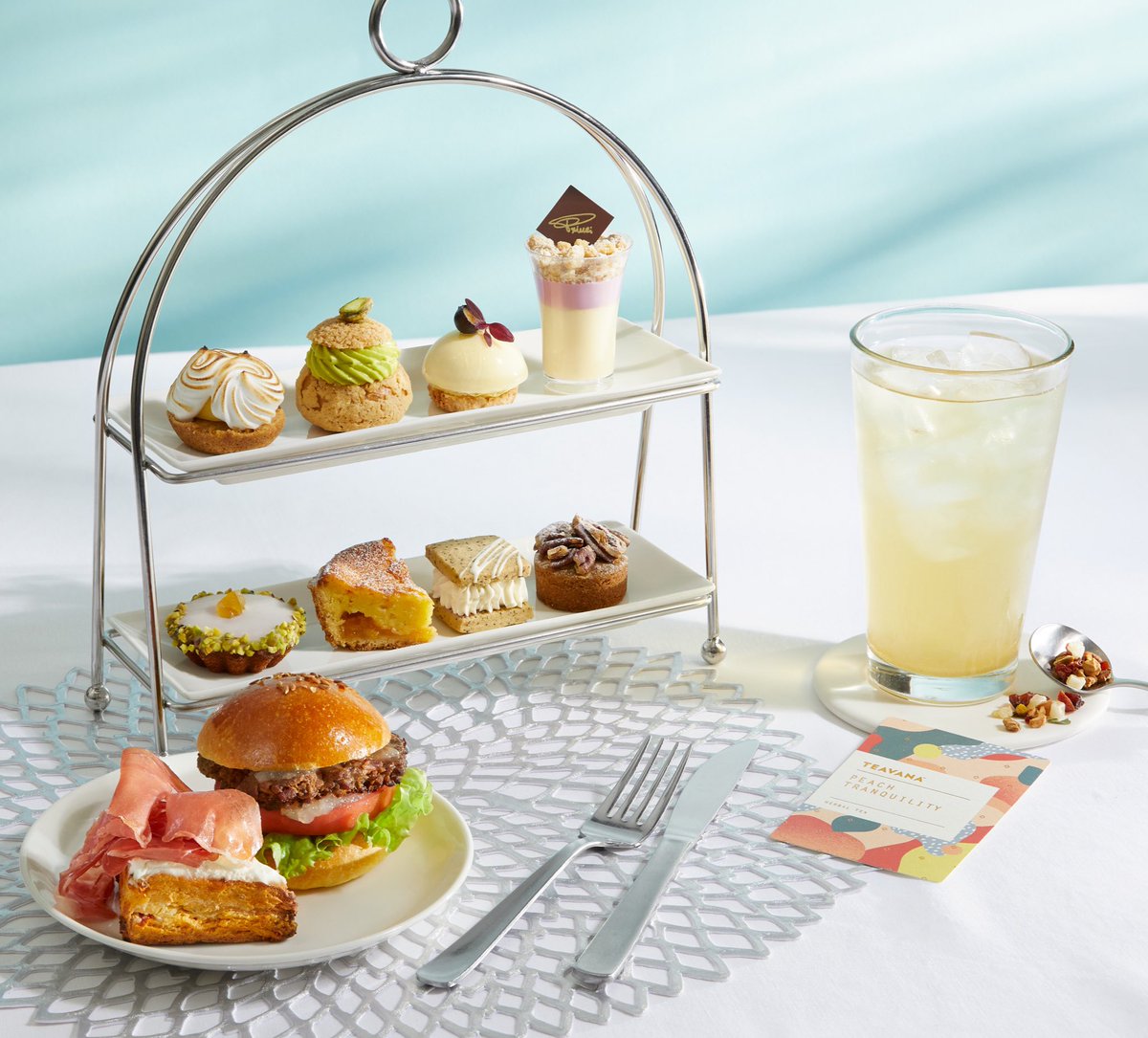 ［予約受付スタート］
8種のドルチェと2種のお食事。多彩なティーと共に楽しむイタリアの夏🍋
 
「ロースタリー パスティッチー二 フライト」が5月10日（金）より登場します。
 
イタリア語で「小さなお菓子」を意味するパスティッチー二。