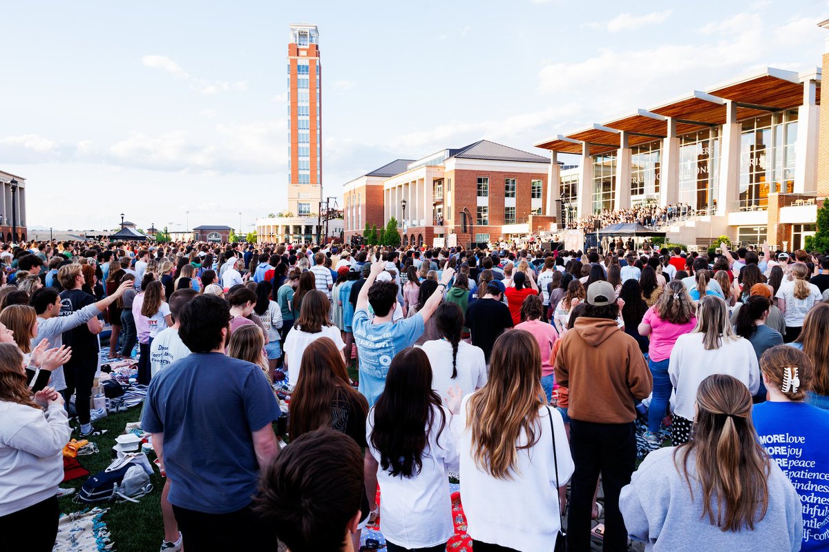 Liberty University tweet media