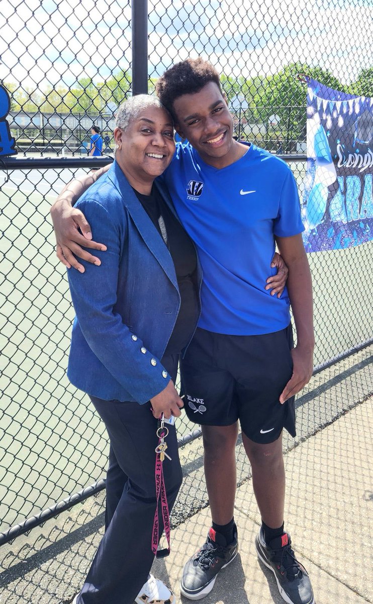 Highlight of the day was receiving this picture of my very favorite Bengal & my friend, Principal Valentine @SBHSPrinc at the Blake vs. Springbrook Tennis Match! 🎾 

#BengalMom😍
#ILoveSilverSpring