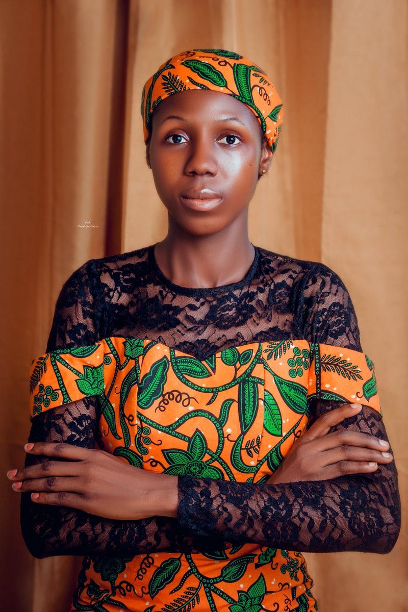 Headshot 
#expression 

#valproductionshotit 
#headshots 
#modeling 
#Tochi 
#africanfashion #africa #fashion #ankaradresses #ankarafashiongallery #ankarafashion #ankarafabrics #ankarastyles