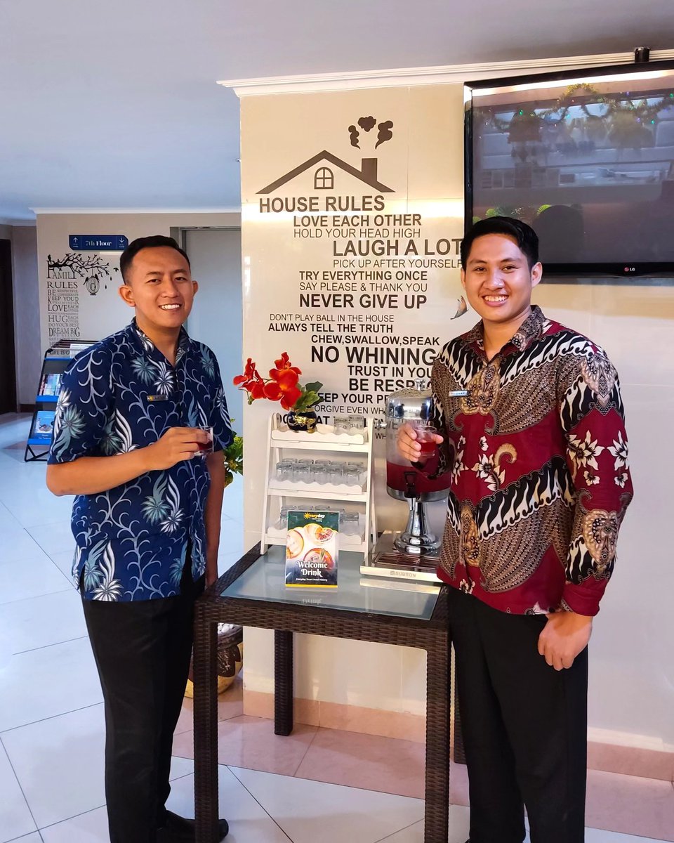 everydaymalang's tweet photo. 📷Welcome drink
#everydayhotelmalang #welcomedrinks #hotel #malang #booknow https://t.co/jTpuSRME87