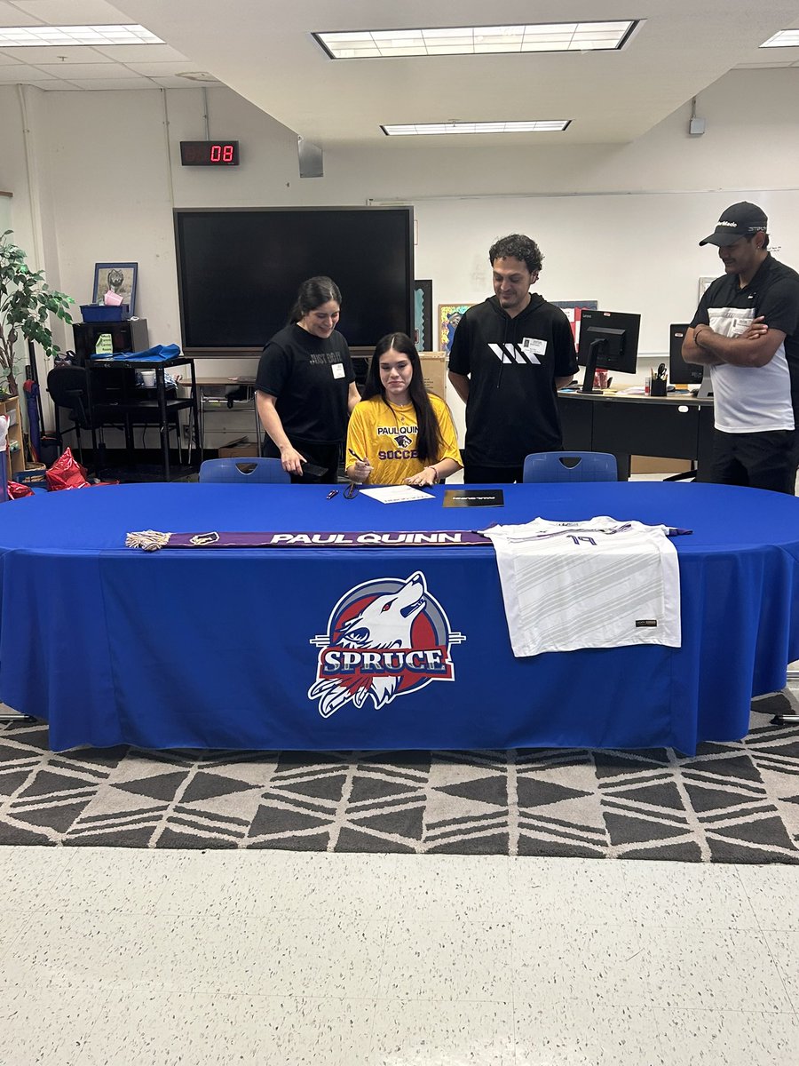 Congratulations Dulce Valdez for signing a letter of intent to continue her soccer career at Paul Quinn College!@PaulQuinnSoccer We are proud of you!⚽️⚽️⚽️⚽️