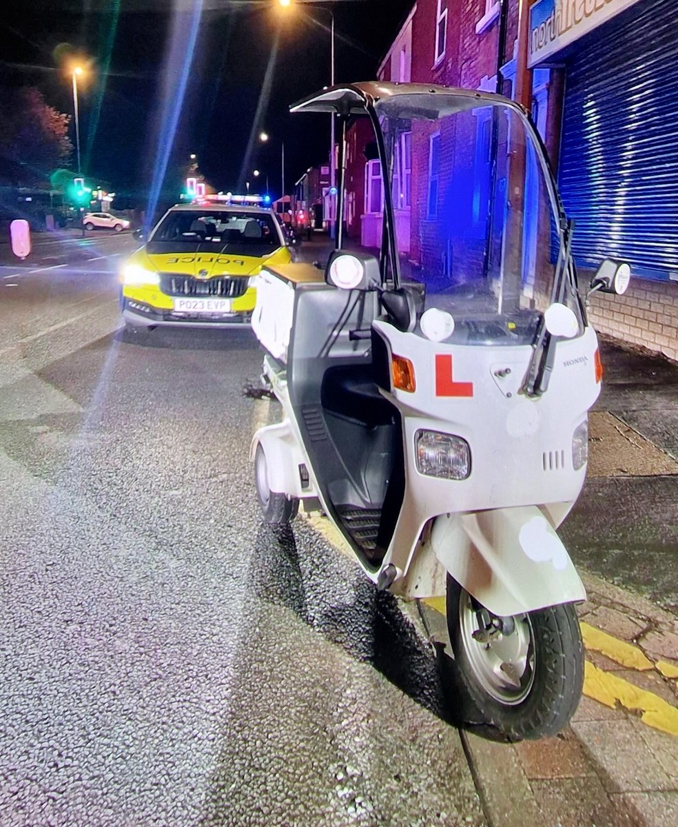 This 3 wheeler was stopped in Preston and rider found to have incorrect insurance for food delivery and also had no entitlement to ride the vehicle. It was seized and rider reported. #T2RPU #Insureitorloseit