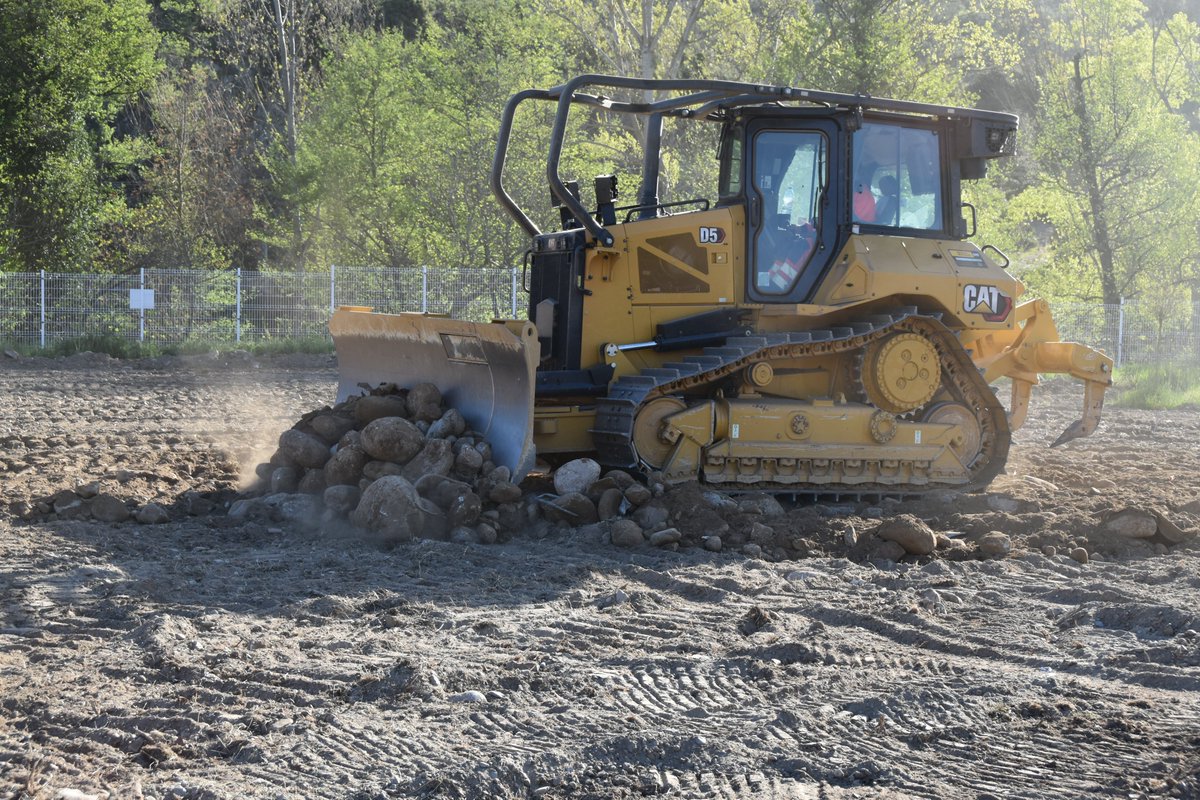 UIISC5CORTE's tweet image. [PEAU NEUVE] Le quartier De Chabrières de l&apos;@UIISC5CORTE a été embelli grâce à l&apos;intervention de la section appui de l&apos;@UIISC7. Le résultat est sans appelle, #FORMISC, un métier #polyvalent. @uiisc1 @SecCivileFrance @emia_tn