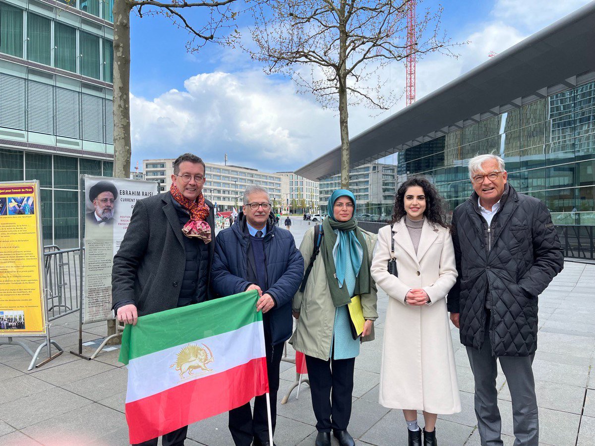 It's time for Europe to listen to the voice of the Iranian people and stop appeasement and #BlacklistIRGC .
Yesterday, we echoed this demand in #Luxembourg. Two members of the Luxembourg Parliament expressed their support for the resistance and the Iranian people by participating…