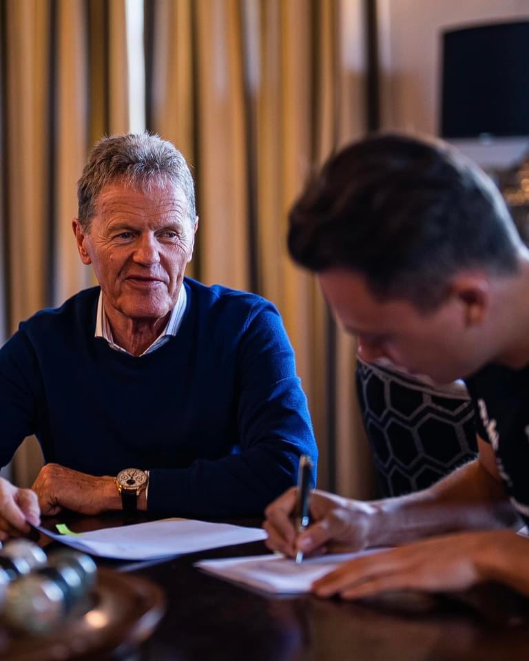 MSesks's tweet photo. Top rally drivers like Loeb, Ogier, Solberg … have raced for Ford. It’s quite a pressure to align. Contract signed. Now the hardest part is to make it happen tip-top.
#Sesks #Francis #MalcomWilson
#Stepup #WRC #Rally1 #FordPumaRally1 #MSport #TetRallyLatvia #OrlenRallyPoland https://t.co/sKSr0jXu2K