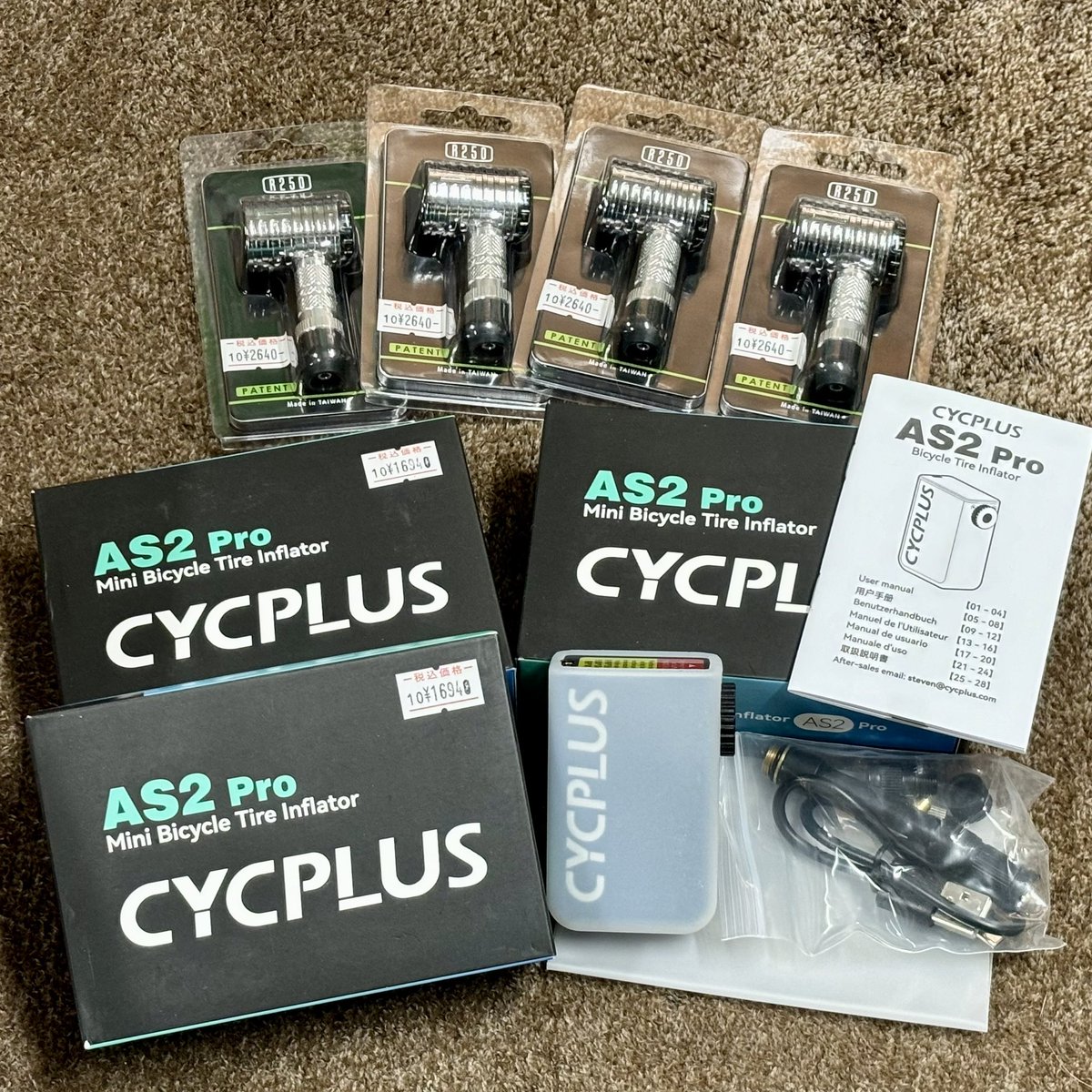 4731jp's tweet image. CYCPLUS電動携帯ポンプの真ん中グレード「AS2 Pro」入荷しました。
最大120psi,液晶表示付きのモデルです。

入荷速攻売れてしまったR250ポンプヘッドも再入荷です。

#CYCPLUS #R250