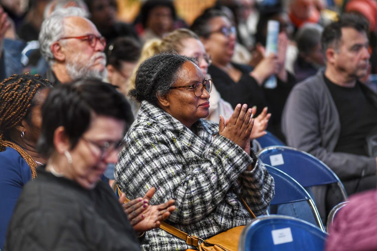 J'ai participé hier soir à la réunion publique organisée au gymnase Urbain Le Verrier, pour présenter les grandes étapes à venir de la transformation du quartier Bottière Pin-Sec. ✅️ Un riche dialogue engagé autour de la qualité de la vie et de la sécurité.