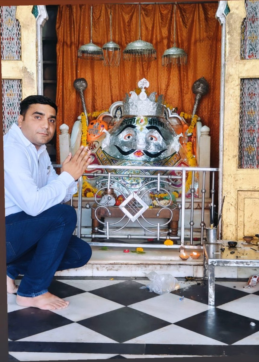 Kailash64526620's tweet photo. मेरे आराध्य देव वीर हनुमान जी के जन्मोत्सव की आप सभी को हार्दिक बधाई एवं शुभकामनाएं।  🙏🙏 https://t.co/pL89r8G8sN