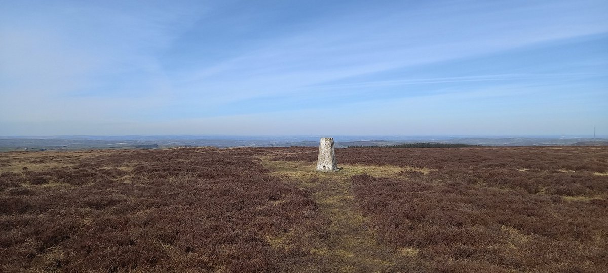 Memories of 23rd April 2021 doing the 3 Trig walk near Dunford Bridge @peakdistrict and meeting the #sitclub President for the first time @youngbillh