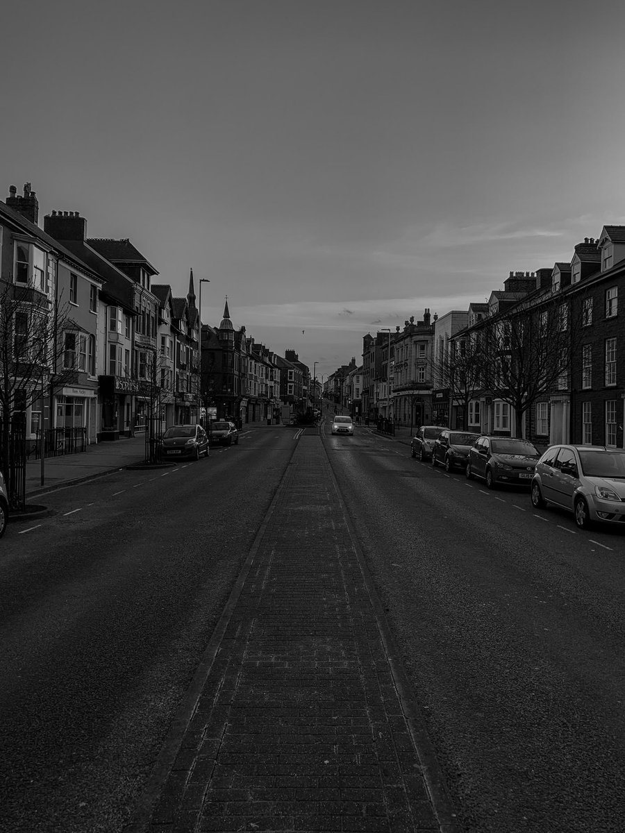 @janisphotos A black and white shot took on iPhone XS Max in the beautiful Aberystwyth ❤️